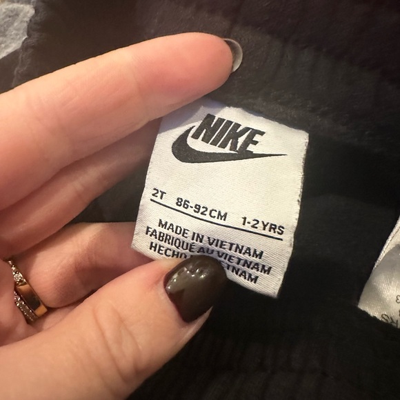 2T Nike Bundle - Picture 6 of 7